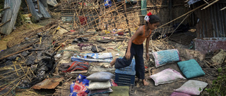 Över en miljon evakueras inför hotande cyklon