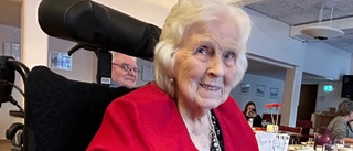 Elisabeth fyllde 100 år – firade med barnbarnbarnsbarnen