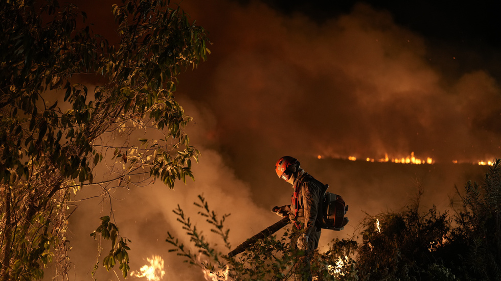 Brasilien plågades av extrem värmebölja och skogsbränder under november. Bilden är från delstaten Mato Grosso.