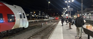 Förseningar i tågtrafiken – stoppades helt efter polisbeslut