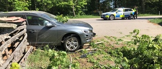 Trafikolycka på väg 56 – bilist körde in i träd