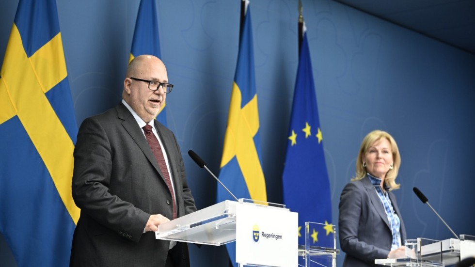 Näringsminister Karl-Petter Thorwaldsson (S) och utrikeshandelsminister Anna Hallberg (S). Arkivbild.