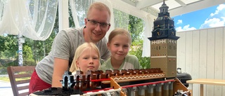 Strängnäsbon bygger hela domkyrkan i Lego: "En utmaning"