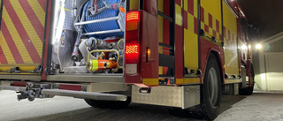 Larm om brand i flerfamiljshus – räddningstjänsten ryckte ut