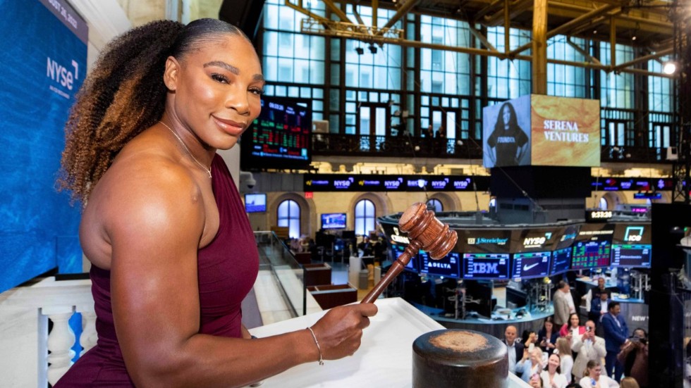 Tennisstjärnan Serena Williams, som öppnade New York-börsen på fredagen, hade inget att göra med börsnedgången under dagen.