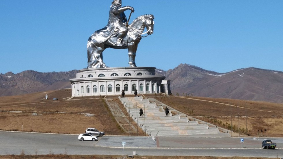 Världens största staty av Djingis Khan, utanför Mongoliets huvudstad Ulan Bator.
