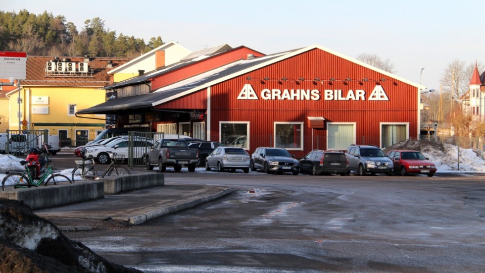 Samhällsbyggnadsförvaltningen ska nu gå vidare med att nå överenskommelser, bland annat med Grahns Bilar AB, om den plan som nu har klubbats.