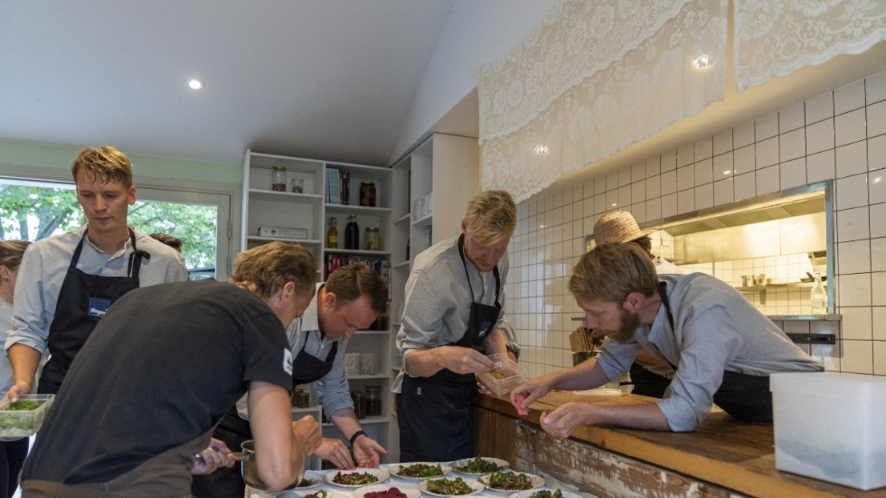 Lokala kockar arrangerar maten. En hjälpande hand får de från Paul Svensson.