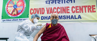 Dalai lama har fått en dos vaccin