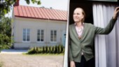 Christian Kjellvander lämnar missionshuset i Österåker