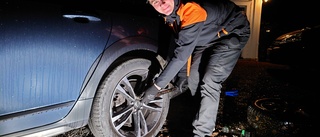 Racingföraren Anton, 19, gör hembesök och byter dina däck: "Man kan aldrig få för mycket av bilar"