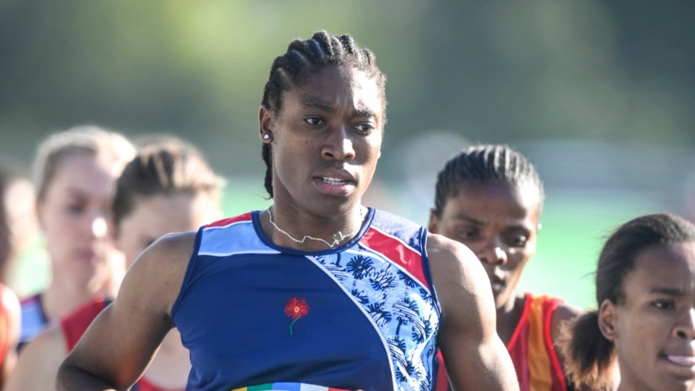 Caster Semenya springer numera 5|000 meter eftersom hon stoppas på sin bästa distans 800 meter. Arkivbild.