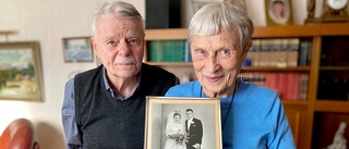 Skilsmässorna minskar: Så klarar Enköpingsparet äktenskapet sen över 60 år