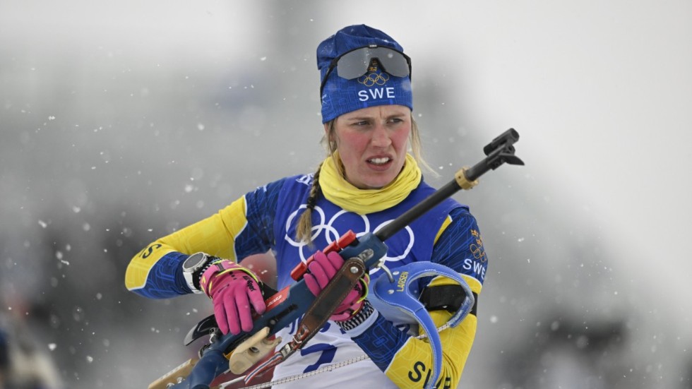 Svenska skidskyttestjärnan Elvira Öberg kan ta sin fjärde OS-medalj i masstarten.