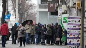 Ukraina begär nödlån – kreditbetyg sänks