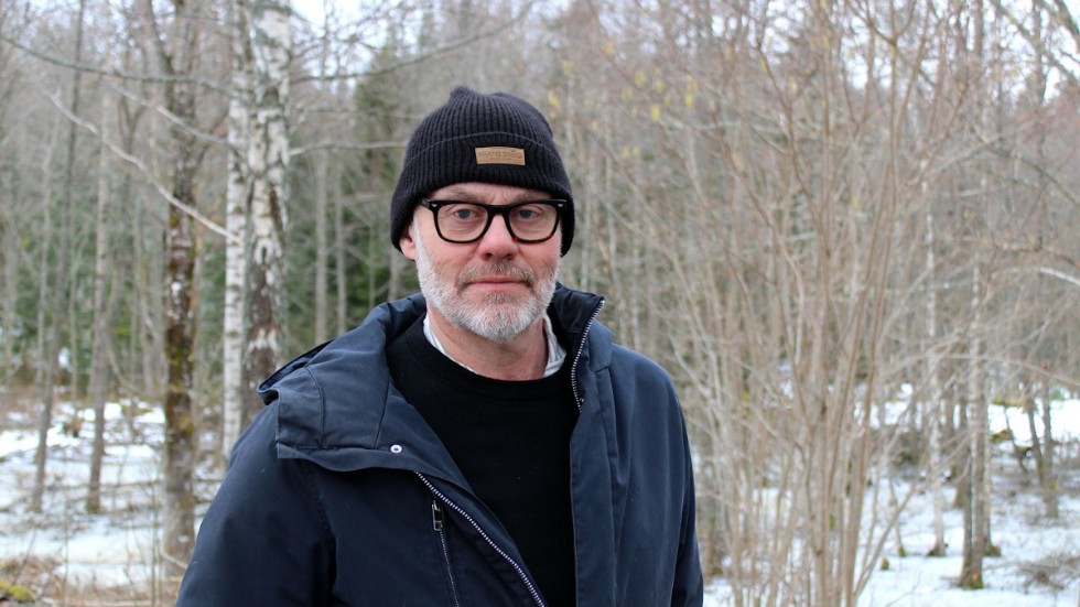 "Som det är i dag kan länsstyrelsen komma och konfiskera min mark, säger Magnus Gunnarsson som föredrar frivilliga avsättningar i skogen.