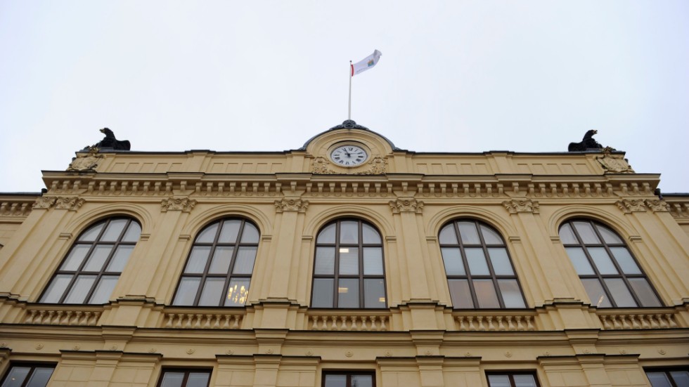 Värmlands tingsrätt meddelade efter några timmar att tredskodomen mot Arvika kommun dras tillbaka. Arkivbild.