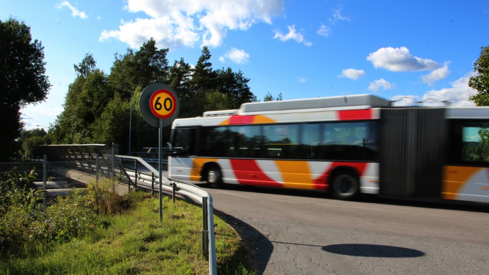 Bron som Herstadbergsborna får passera för att ta sig till den nya hållplatsen på Ströbogatan efter 1 november.