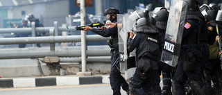 Gummikulor och tårgas mot protester i Bangkok