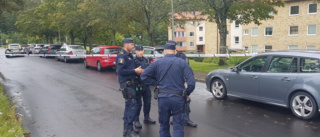 Knivbeväpnad man skjuten av polisen i Mjölby 