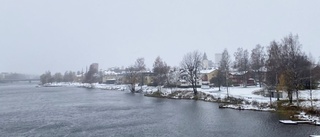 Hundratals hushåll var utan ström • Flera trafikolyckor på E4 • Norrans rapport om snöovädret