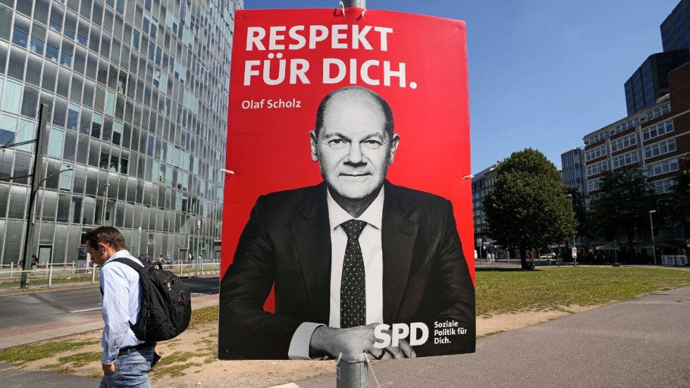 "Respekt för dig". Valaffisch i Düsseldorf i somras. Arkivbild.