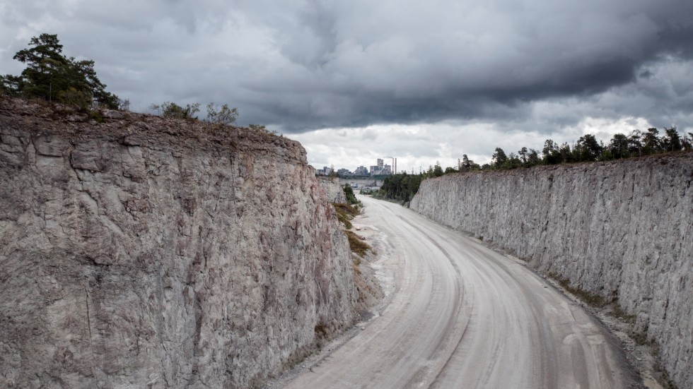 – "Tillgång på cement är helt avgörande för gruvindustrin och LKAB har för egen del bedömt att helt strypta leveranser skulle medföra ett omfattande produktionsbortfall", skriver Malin Löfsjögård, vd Svensk Betong och Catharina Elmsäter-Svärd, vd Byggföretagen.