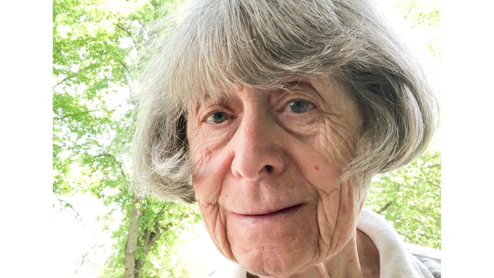 Gunnila Rooth, 81, år i Uppsala fick en faktura där ett elbolag hon haft kontakt med hävdade att hon brutit ett avtal och var skyldig dem pengar.
