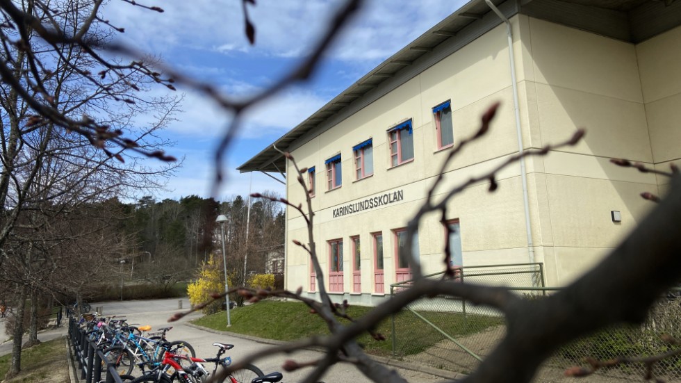 Kränkningar, misshandel och mobbing är tyvärr inget nytt på Karinslundsskolan, skriver "Skoltrött".