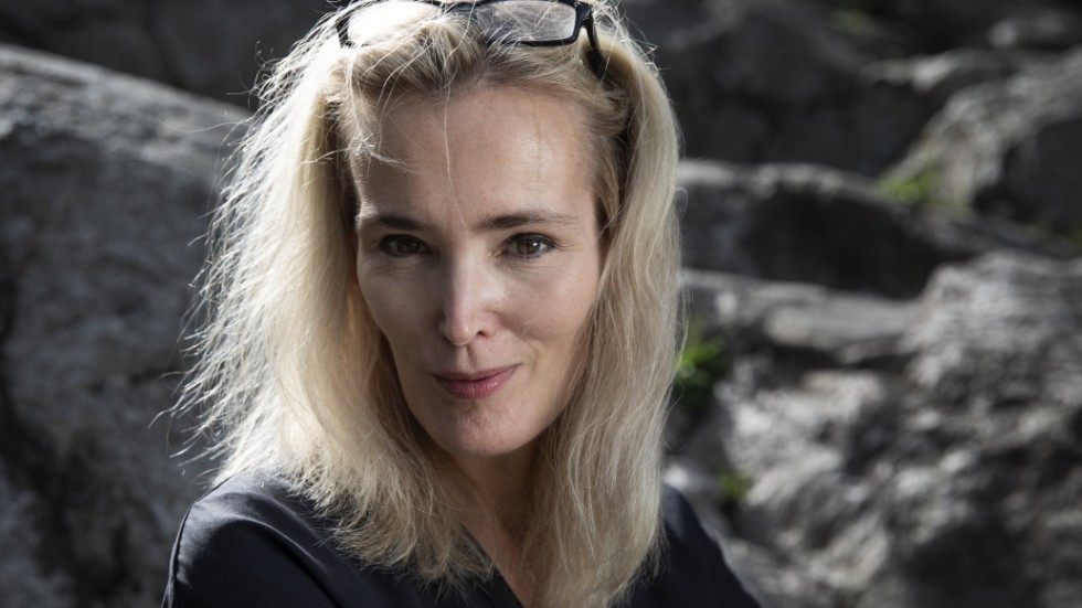Författaren Lotta Olsson valde att skriva "filterlöst" i sorgeboken ”Jag som är kvar”.