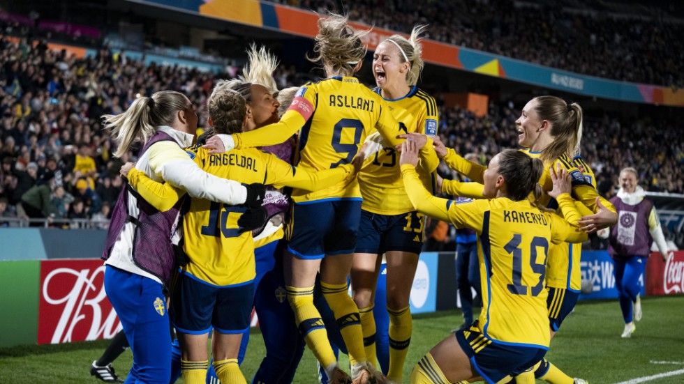 Sverige har slagit ut på både USA och Japan och knackar nu på dörren till en VM-final om man lyckas vinna mot Spanien på tisdag.
