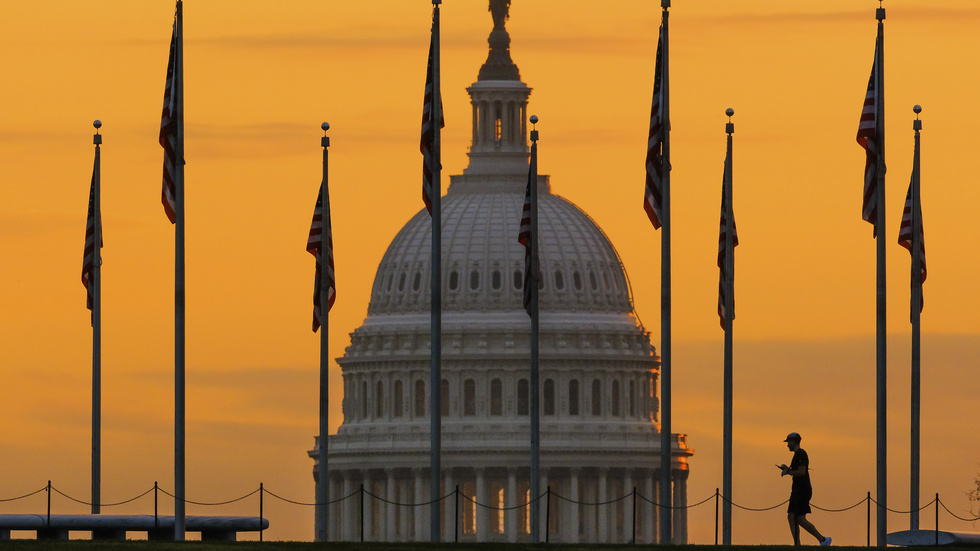 Soluppgång över Washington DC. Men i nuläget är väljarna inte entusiastiska över nästa års presidentval.