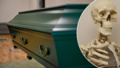 Begravningsbyrå kom med kista till skolan – hämtade skelett