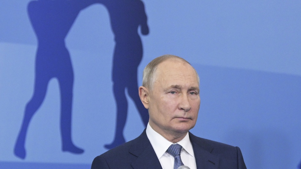 Rysslands president Vladimir Putin talar vid ett idrottsforum i Perm i oktober.
