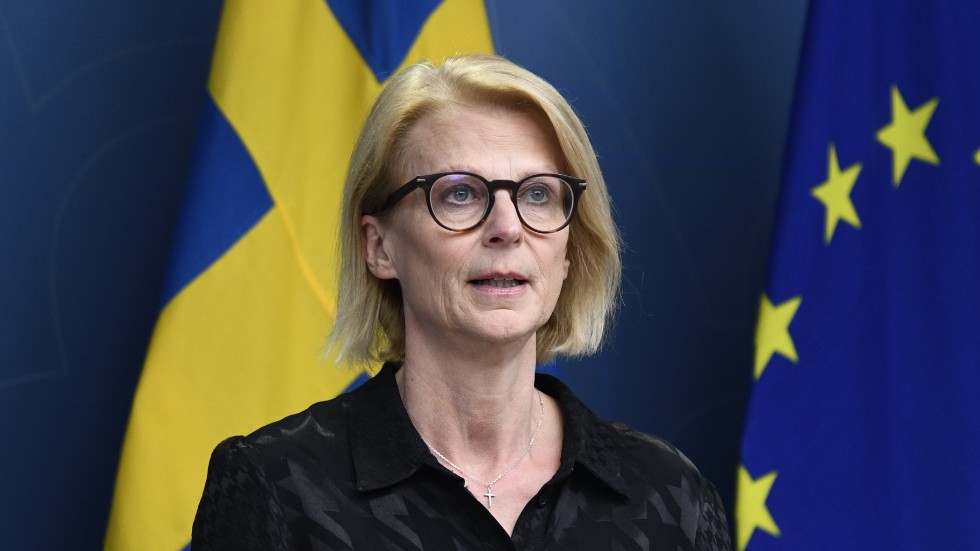 Finansminister Elisabeth Svantesson (M) har haft möten med bland annat de stora livsmedelskedjorna angående prisökningarna. Arkivfoto