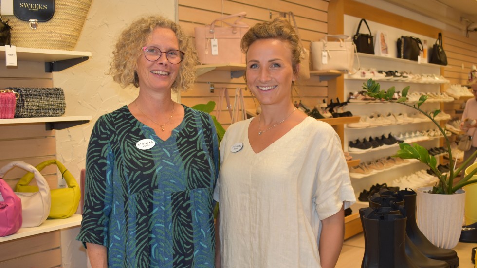 Petra Pettersson och Anna Pettersson på Stuneks i Vimmerby kan konstatera att de fått en riktigt bra start för sin skosatsning. "Vi har många trogna och återkommande kunder och nu märker vi också av en ökad tillströmning i butiken när det är turistsäsong."