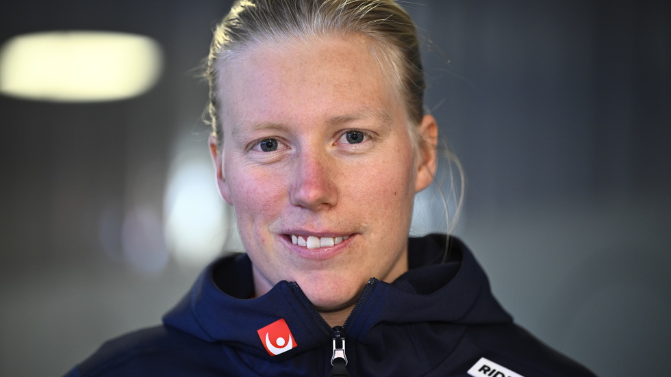 Sandra Näslund i samband med en pressträff inför säsongen.