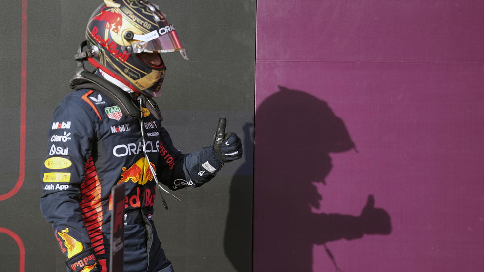 Red Bull-föraren Max Verstappen tog hem sprinten enkelt inför USA:s Grand Prix i Austin i Texas. I huvudloppet startar han från position sex men siktar på årets 15:e seger.
