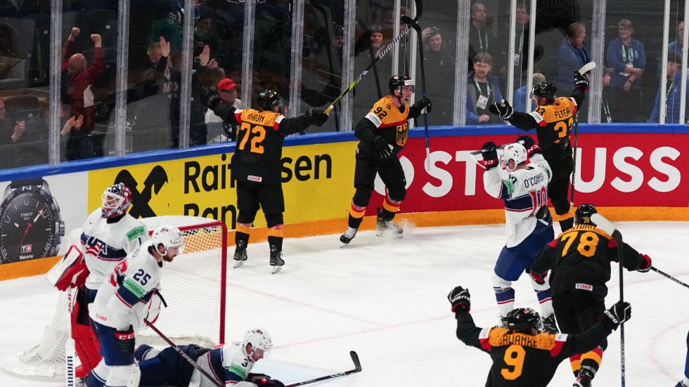 Tyskland stod för en jätteskräll och vann med 4–3 mot USA i semifinalen i ishockey-VM.