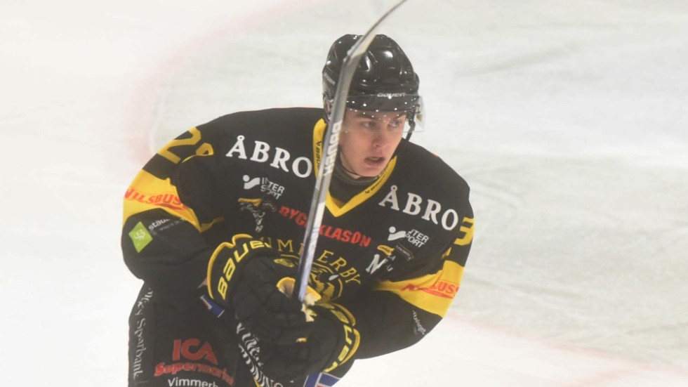 Adam Petersson återvänder till sin moderklubb Vimmerby Hockey.