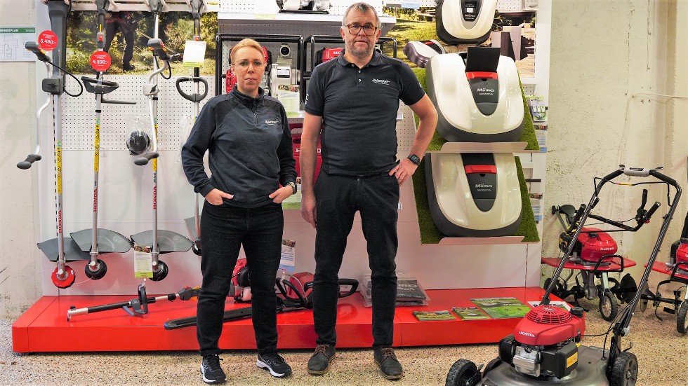 Pernilla Eriksson och Andreas Jalminger på Motorsport i Vimmerby hjälper dig gärna att hitta den klippare som passar just dig bäst.   