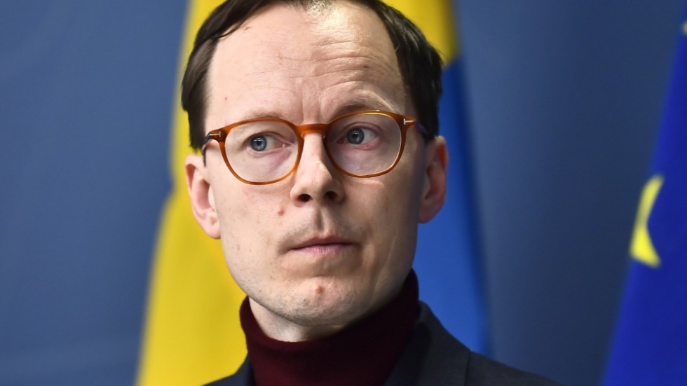 Utbildningsminister Mats Persson (L) har i dagarna anklagats för att hota den akademiska friheten. Han vill tvärtom värna den, säger han.