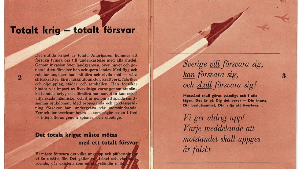 Formuleringen om att Sverige aldrig ger upp finns med även i de äldre broschyrerna, som den här från 1961.