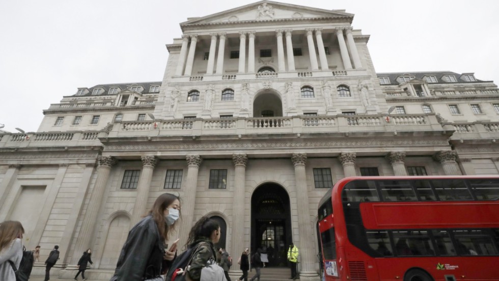 Bank of England vilar på hanen. Arkivbild