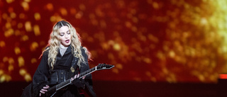 Madonna stoppad efter falsk coronainformation