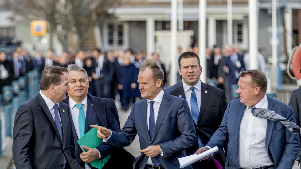 Stefan Löfven, Ungerns Viktor Orbán, Europarådets ordförande Donald Tusk, Estlands Jüri Ratas och Danmarks Lars Lökke på toppmötet i Göteborg 2017.