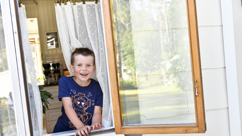 6-årige Harry Lindberg hade längtat till dagen då kafferepet skulle hållas.