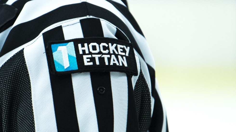 Det finns inga planer på att stänga HockeyEttan nedåt, enligt ligachefen. 