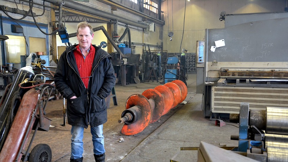 Hans Nilsson har drivit Wevik maskin i många år, men nu vill han trappa ner.