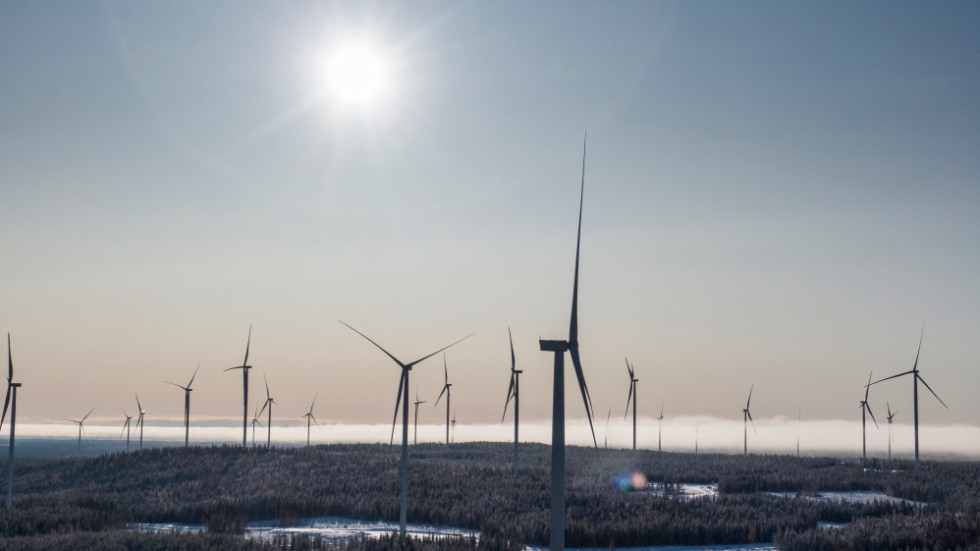 Vindkraftverkens produktion svänger med vinden, vilket påverkar hela elsystemet.